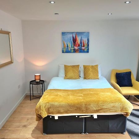 Lovely Central Studio/2Bed - 5Min To Train Station Слау Экстерьер фото